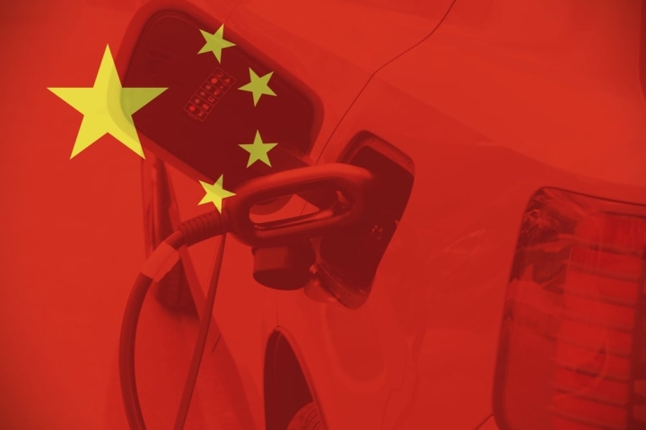 Китайские компании инвестируют $180 млрд в мировую зеленую энергетику и технологии