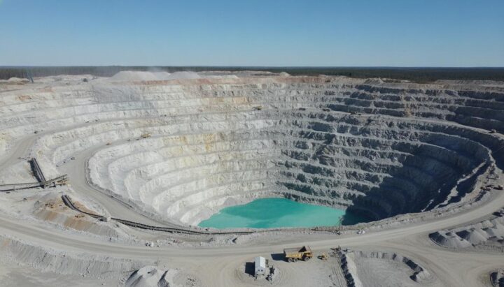 Канада сделает ставку на добычу сырья для привлечения 1 трлн долларов